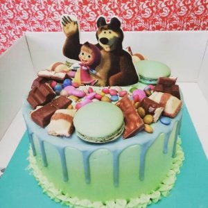 drip cake masha e orso