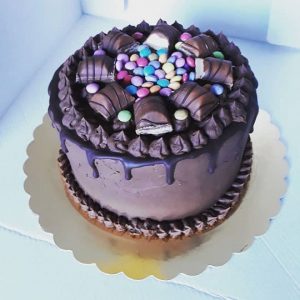 drip cake scura cioccolato