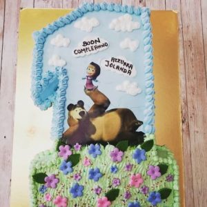 torta in panna masha e orso