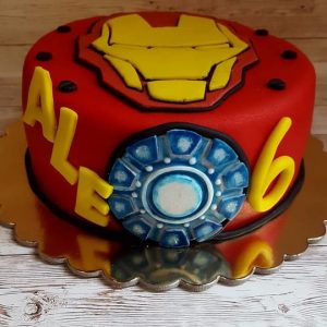 torta iron man in pasta di zucchero