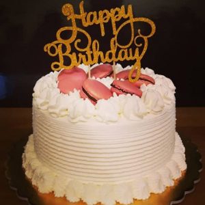 torta in panna rosa compleanno