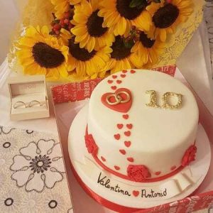 torta anniversario in pasta di zucchero
