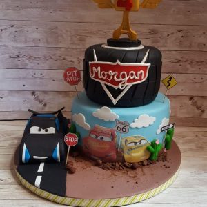 torta cars in pasta di zucchero