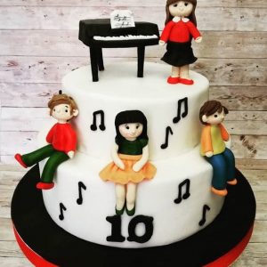 torta pianoforte in pasta di zucchero