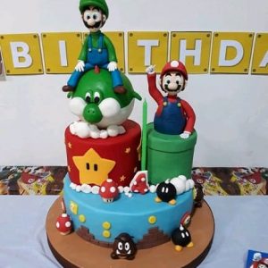 torta super mario in pasta di zucchero