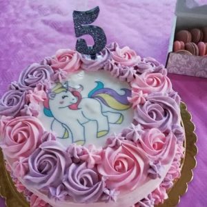 torta in panna unicorno